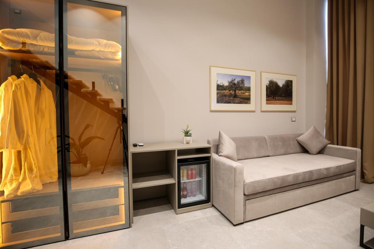 Toto Hotel & Apartments ราดฮีมือ ภายนอก รูปภาพ