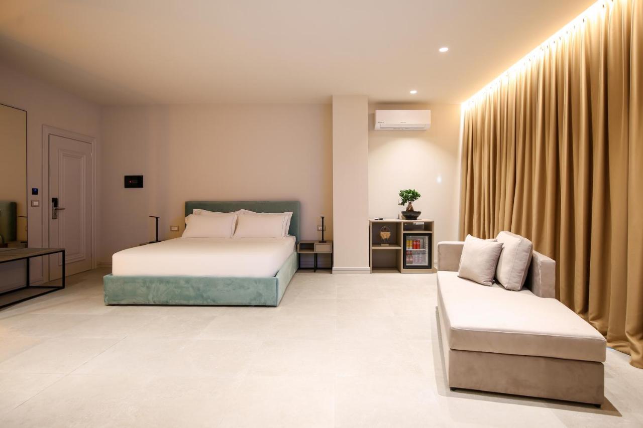 Toto Hotel & Apartments ราดฮีมือ ภายนอก รูปภาพ