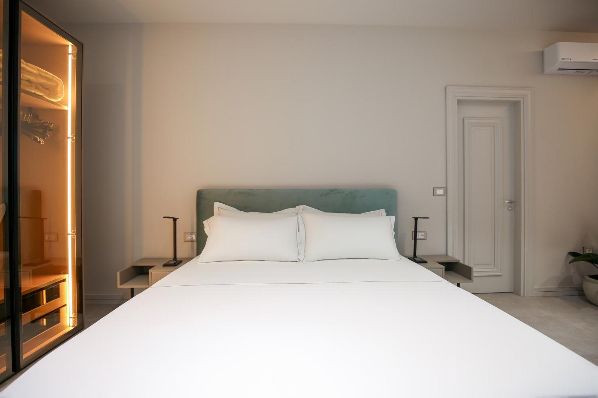 Toto Hotel & Apartments ราดฮีมือ ภายนอก รูปภาพ